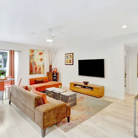320-1 Las Olas Boulevard